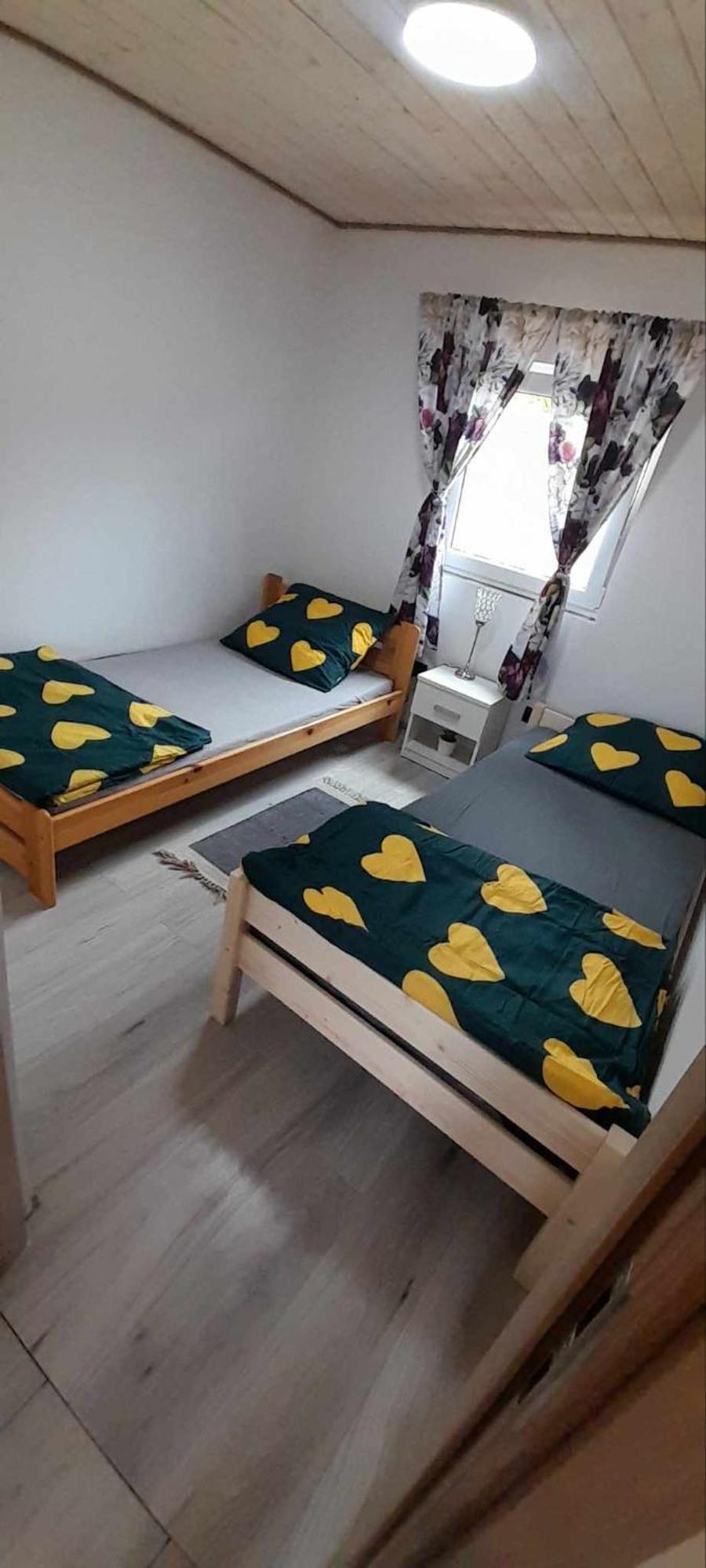 Letniskowe Nad Jeziorem Solinskim Pasiekowka Holiday home Zawoz